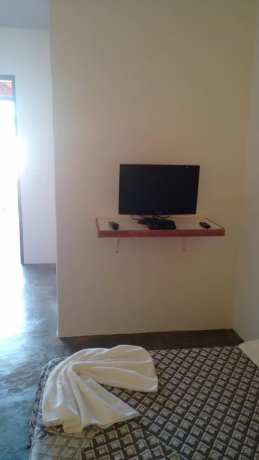 Donna Lu Bed and Breakfast Guia Lopes da Laguna Exterior foto